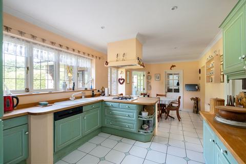 Jasmine Cottage Station Road, Woldingham, Caterham, CR3 7DA