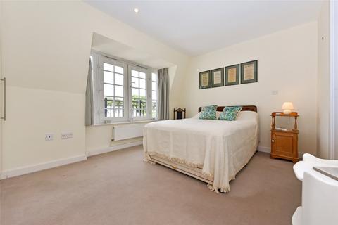 2 bedroom apartment for sale, Church Square, Chichester, West Sussex, PO19