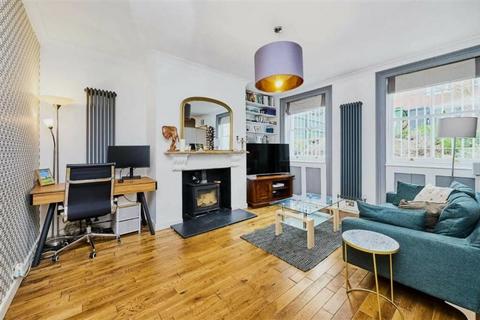 1 bedroom flat for sale, Stockwell Road, London, SW9