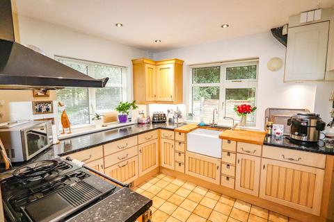 3 bedroom semi-detached house for sale, Westfield Lane, St Leonards-on-Sea, TN37