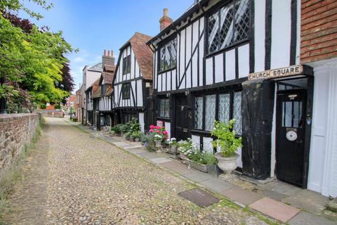 2 bedroom terraced house for sale, Church Square, Rye TN31