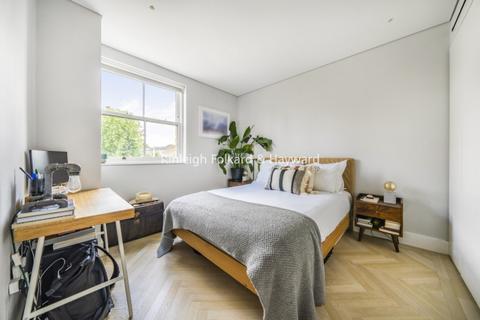 2 bedroom apartment to rent, Monkton Street London SE11