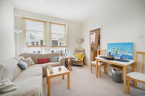 1 bedroom flat for sale, Rostrevor Road, London