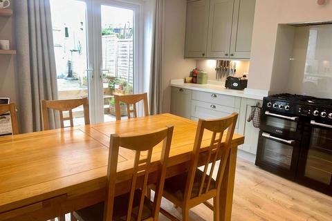 93 Grove Lane, Leeds, LS6 4AL