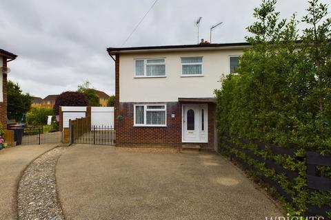 3 bedroom semi-detached house for sale,  Holme Road, Hatfield AL10