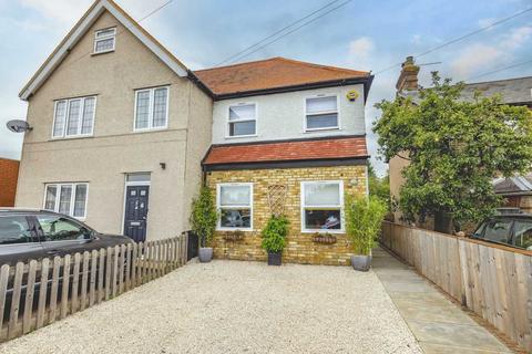 3 bedroom semi-detached house for sale, Stomp Road, Burnham SL1