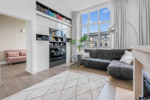 2 bedroom flat to rent, Lothian Road, Central, Edinburgh, EH3