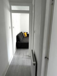 1 bedroom flat to rent, Alexandra Court, Empire Way, Wembley, Greater London, HA9