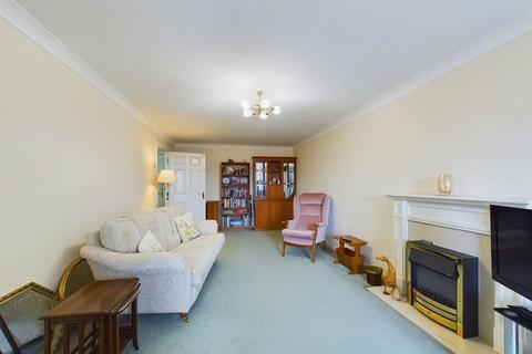 2 bedroom flat for sale, 48 Fairways Court, Whitby