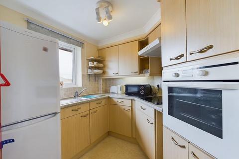 2 bedroom flat for sale, 48 Fairways Court, Whitby