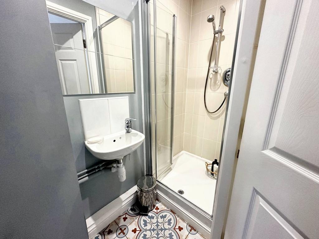 Wc / Shower Room