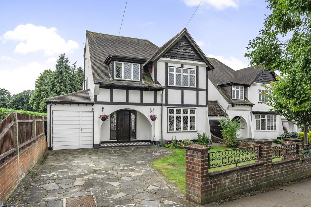 Park Avenue, Orpington 3 bed detached house - £900,000