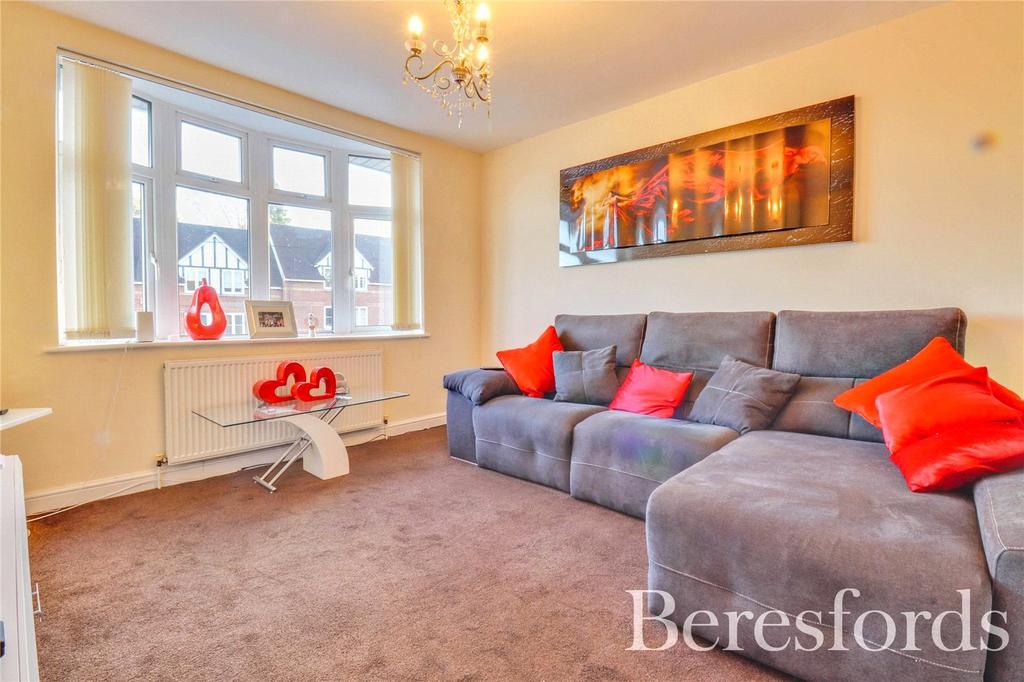 Shenfield Road, Shenfield, CM15 2 bed to rent £1,500 pcm