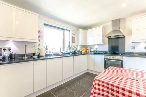 3 bedroom flat for sale, Holystone Court, Isle Of Dogs, London, E14