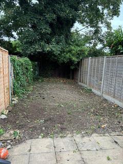 145 Winterbourne Road, Thornton Heath, CR7 7QZ