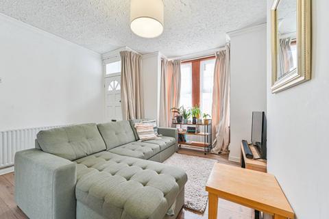 145 Winterbourne Road, Thornton Heath, CR7 7QZ