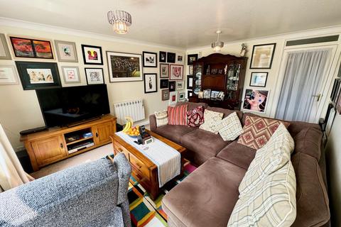 3 bedroom flat for sale, Grove Road, Bournemouth BH1