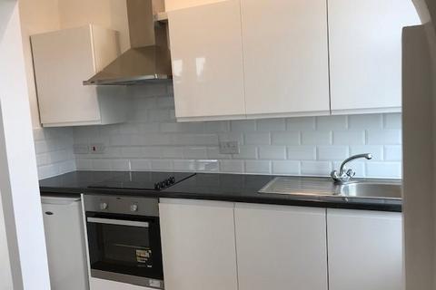 Studio to rent, Parsifal Road, West Hampstead NW6