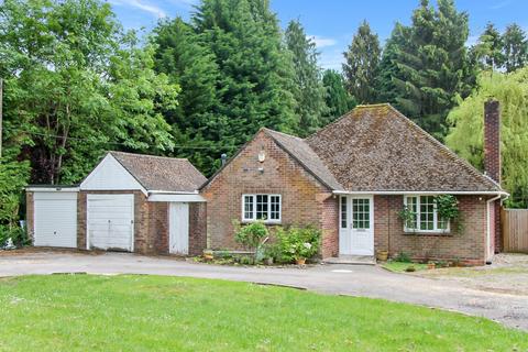 2 bedroom detached bungalow for sale, Curdridge, Hampshire