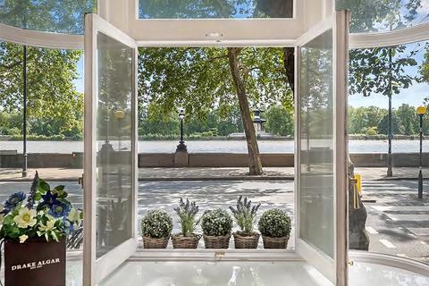 2 bedroom flat for sale, Chelsea Embankment London