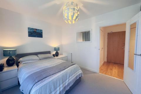 1 bedroom apartment for sale, at Pemberton House, Denman Avenue, London UB2