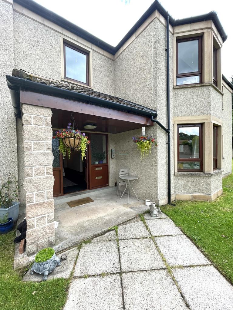 St. Leonards Court, Forres, Morayshire 2 bed flat for sale £145,000