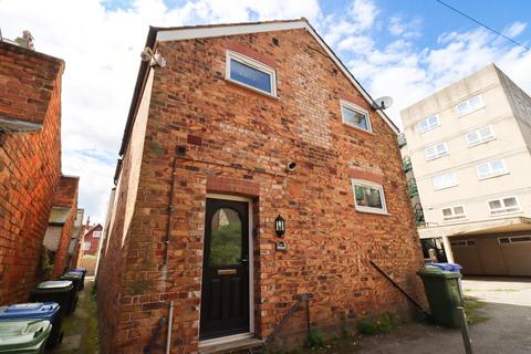 3 bedroom detached house for sale, South Crescent Road, Filey YO14