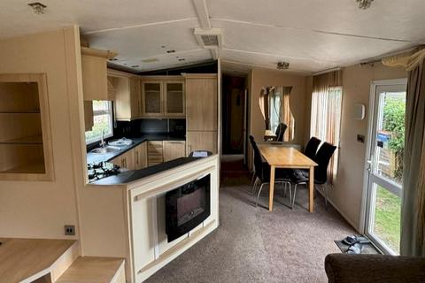 2 bedroom static caravan for sale, Little Lakeland Caravan Park, , High Road IP20