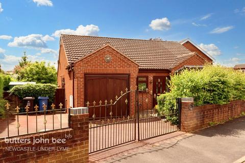 2 bedroom detached bungalow for sale, Downham Road, Newcastle