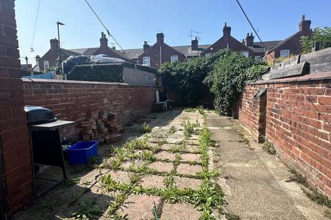 15 Gladstone Road, Hexthorpe, Doncaster, DN4 0ER