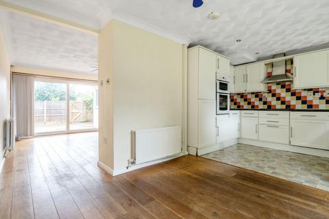 4 Lime Close, Chichester, PO19 6SW