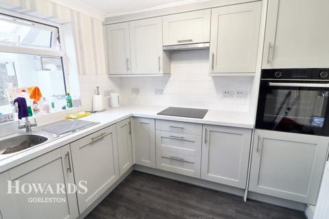 2 bedroom terraced house for sale, Nelson Road, Gorleston