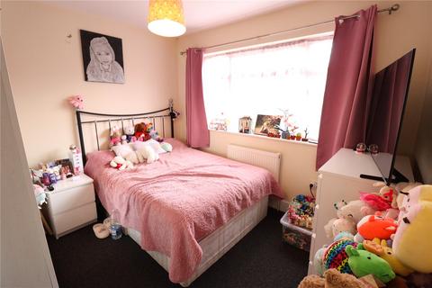 2 bedroom maisonette to rent, Glenwood Close, Middlesex HA1