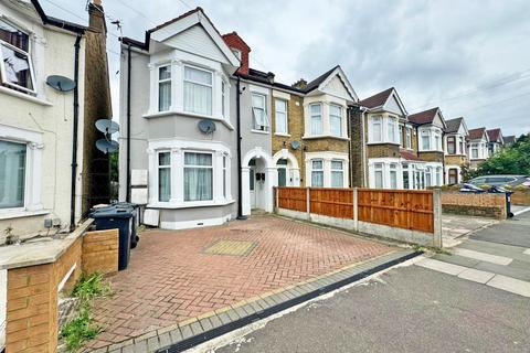 5 bedroom semi-detached house for sale, Wellesley Road, Ilford, Essex, IG14JX