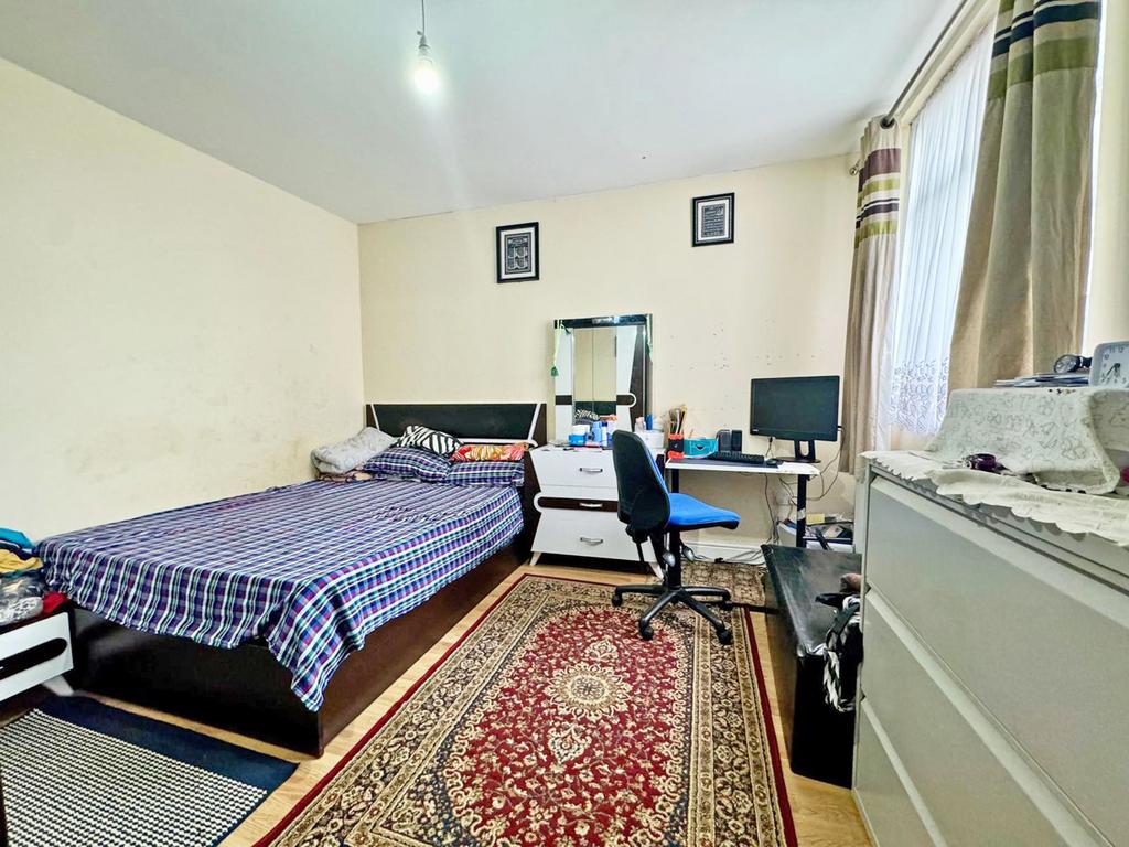 Flat 1