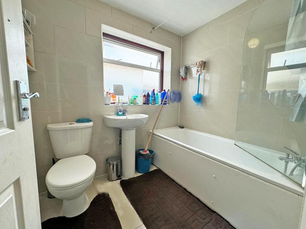 Flat 1