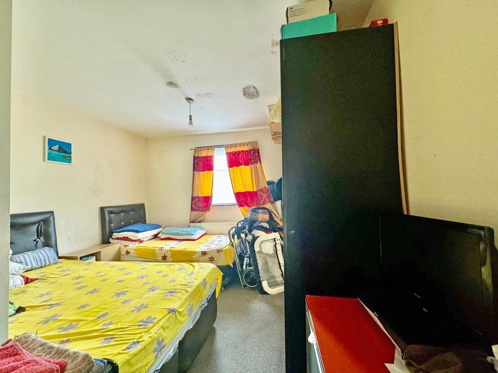 Flat 2