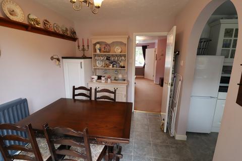 5 Belgrave Close, Rayleigh, SS6 9GD