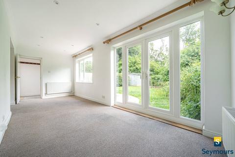 102 Envis Way, Fairlands, Guildford, GU3 3NL