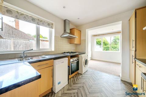 102 Envis Way, Fairlands, Guildford, GU3 3NL