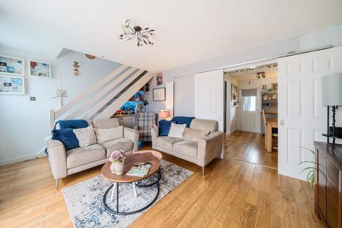 3 bedroom end of terrace house for sale, Willowbrook Drive, Gloucestershire GL51