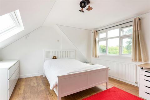 22 Murray Crescent, Pinner, HA5 3QE