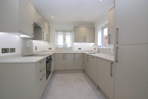 4 bedroom detached house to rent, Farrier Square, Ramsden Heath, Billericay, CM11