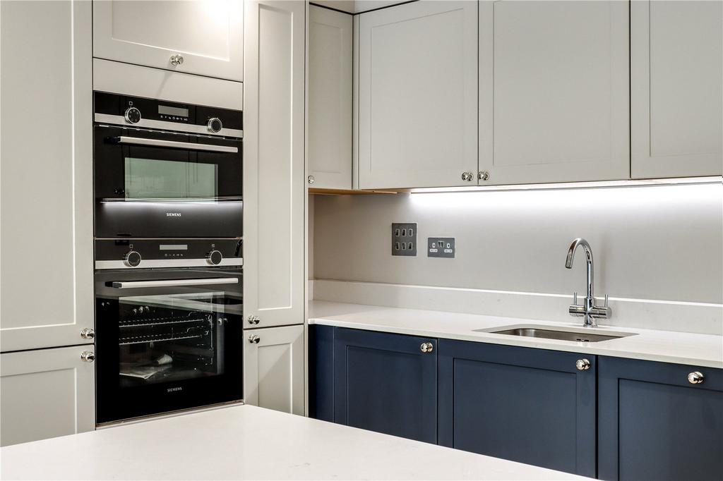 Plot 4 Kitchen