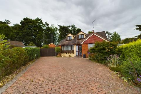 4 bedroom detached bungalow for sale, Prince Rupert Road, Stourport on Severn, DY13 0AS