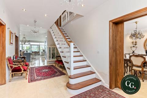 5 bedroom semi-detached house for sale, Ullswater Crescent, London SW15