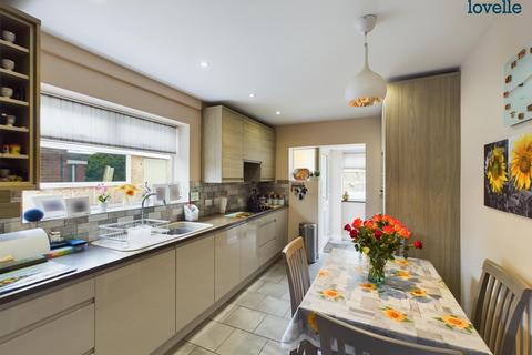 3 bedroom end of terrace house for sale, Swan Close, Dunholme, LN2