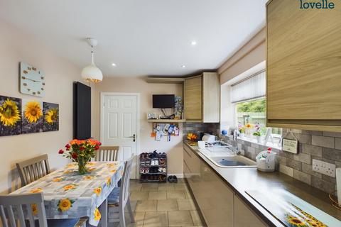 3 bedroom end of terrace house for sale, Swan Close, Dunholme, LN2