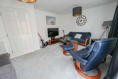 4 bedroom townhouse for sale, Robins Crescent, Witham St. Hughs