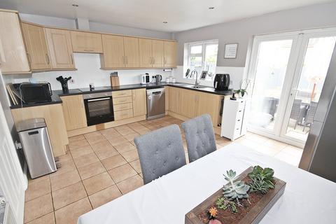 2a Ampthill Road, Flitwick, Bedford, MK45 1AY